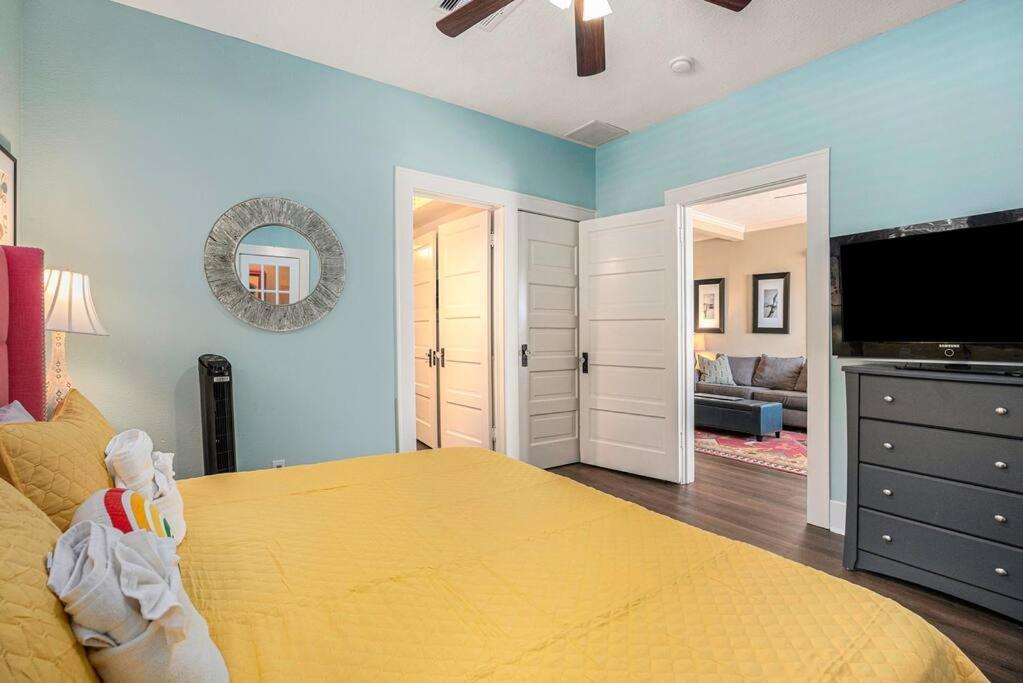 Beachy Bungalow! 2Bd, King Bed Γκάλβεστον Εξωτερικό φωτογραφία